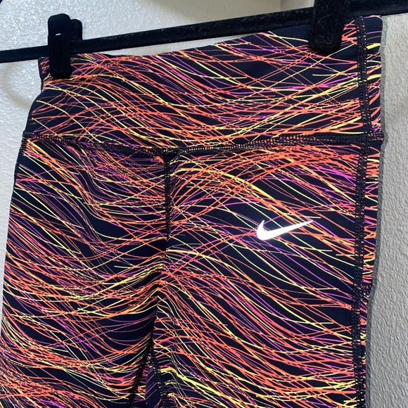 New Nike Running Dri-Fit Cropped Leggings XS - Picture 3 of 17